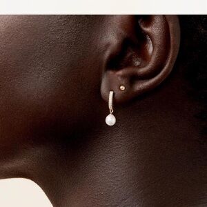 Mejuri pearl and diamond earrings new with bag and polishing cloth